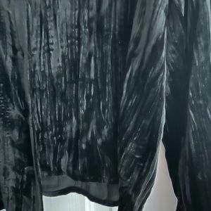 Beautiful black velvet feel ladies top